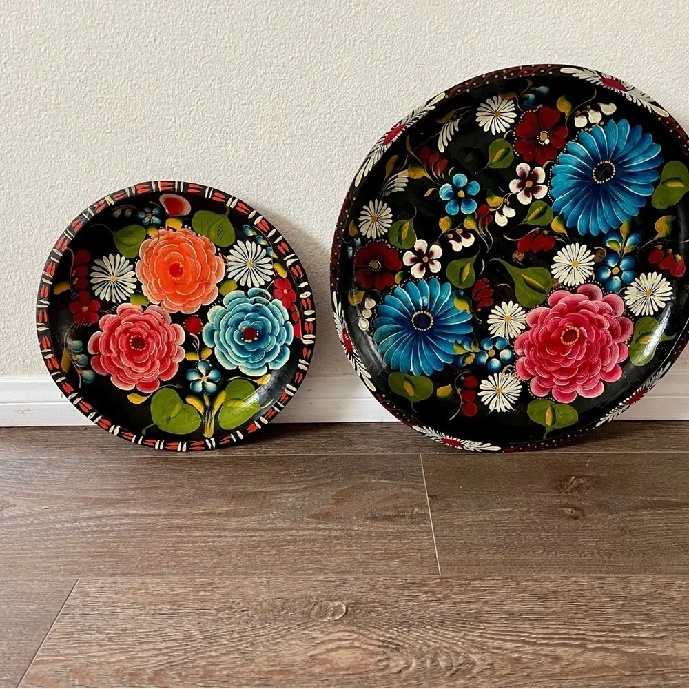 Vibrant Floral Decorative Plates
